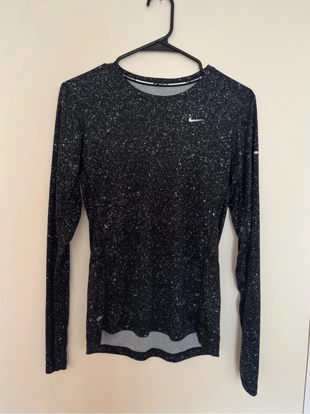 Nike Running Dri-FIT Women’s Long Sleeve Top Shirt Black & White Size Small